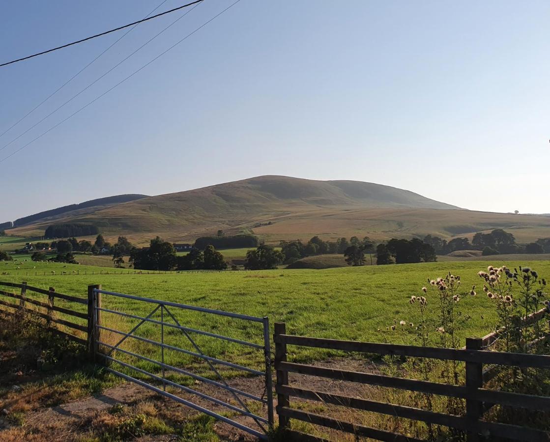 The Granary At Tinto Retreats, Biggar Is A Gorgeous 3 Bedroom Stone Cottage Wiston  Exteriör bild