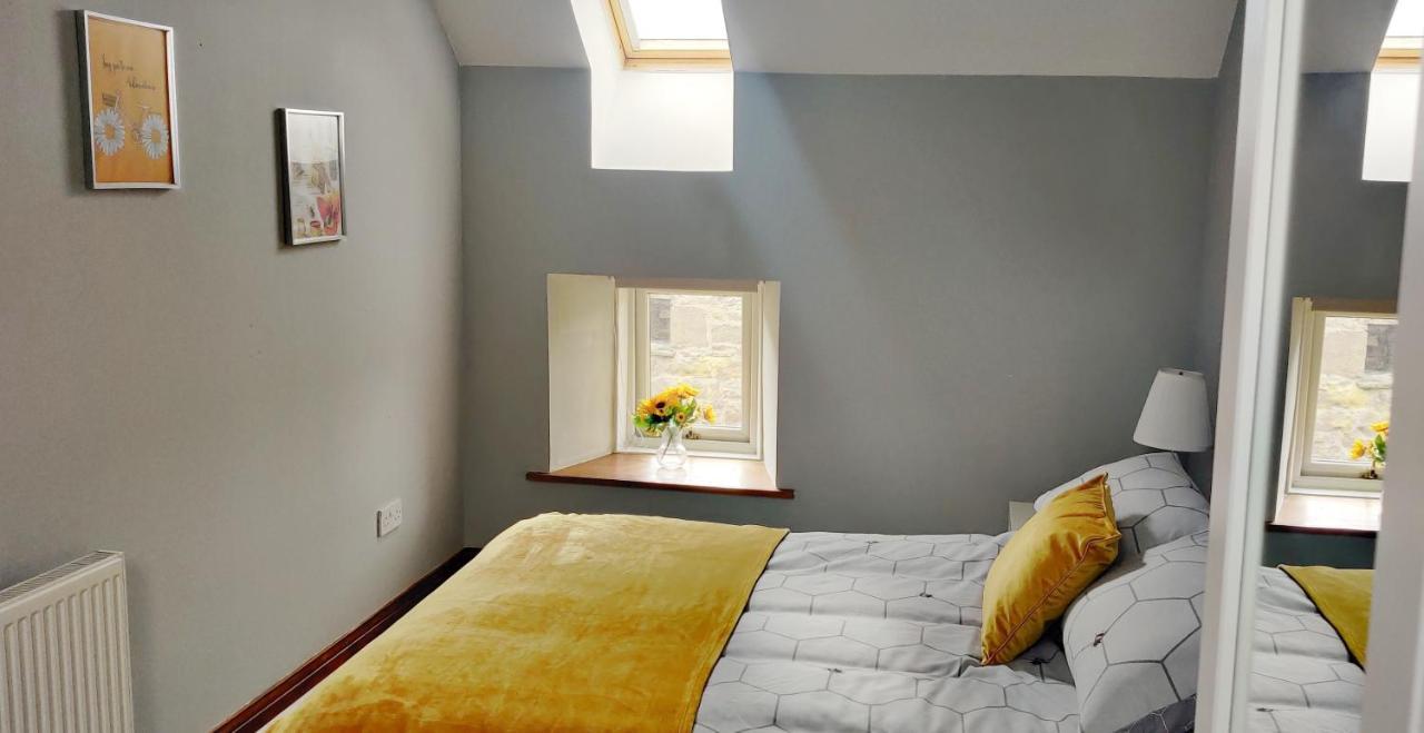 The Granary At Tinto Retreats, Biggar Is A Gorgeous 3 Bedroom Stone Cottage Wiston  Exteriör bild