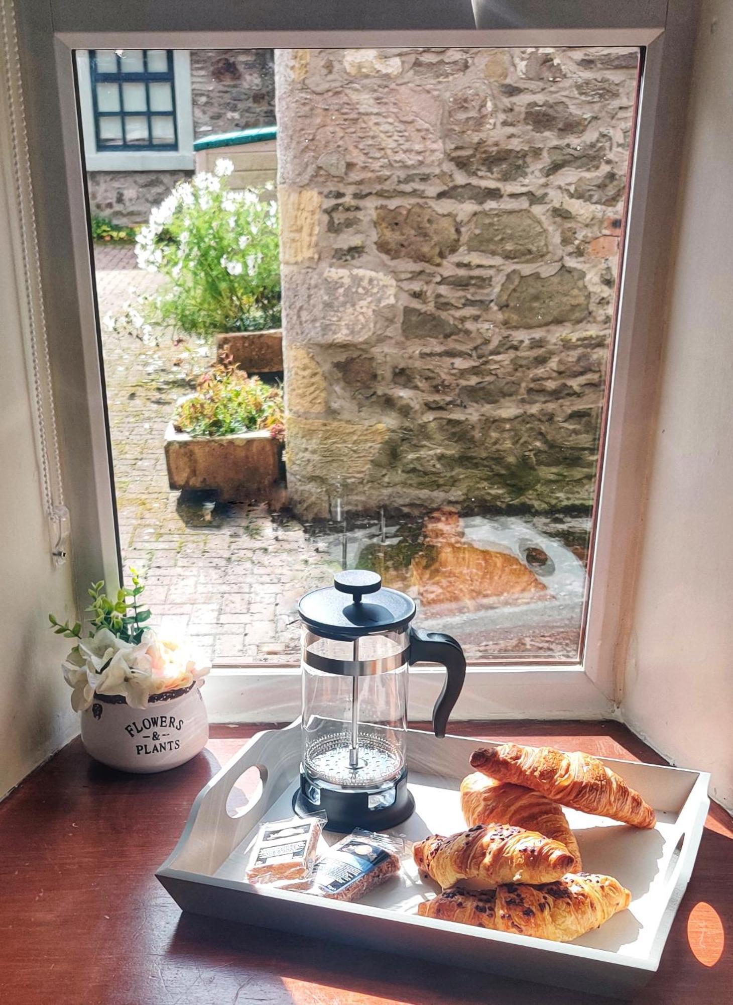 The Granary At Tinto Retreats, Biggar Is A Gorgeous 3 Bedroom Stone Cottage Wiston  Exteriör bild